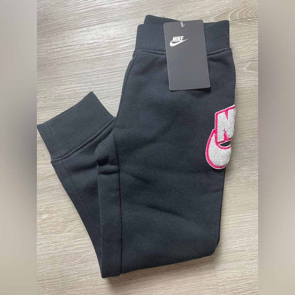 Nike Little Girl Jogger